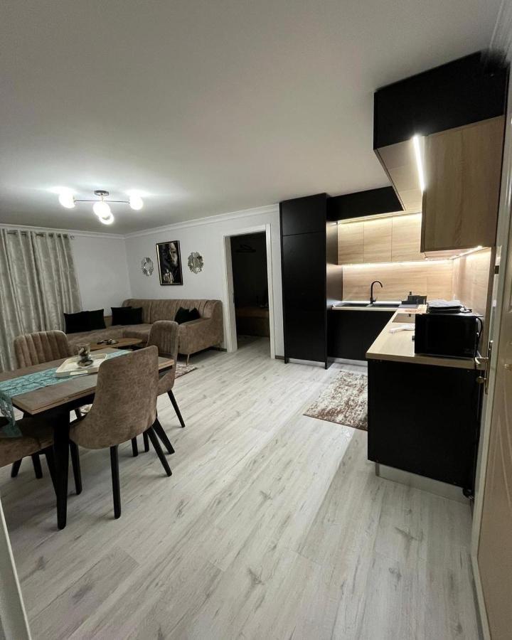 Luxury Home Golem  Buitenkant foto